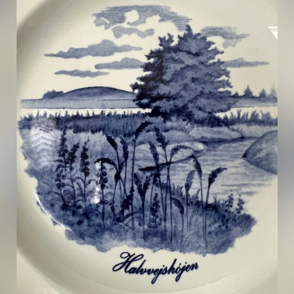 Royal Copenhagen Fajance blue white plate landscape Halvvejshójen RARE Denmark